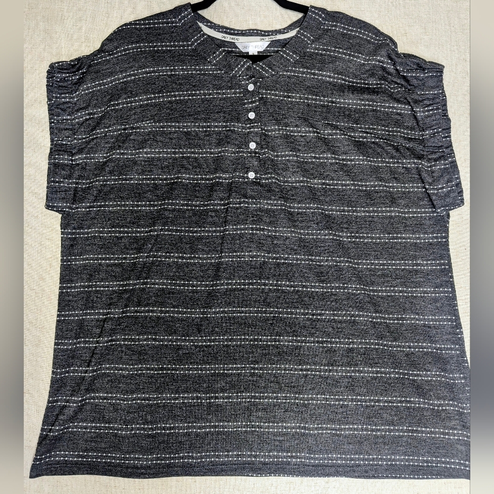 Daily Thread Gray Dotted Stripe Henley Top Plus Size 1X